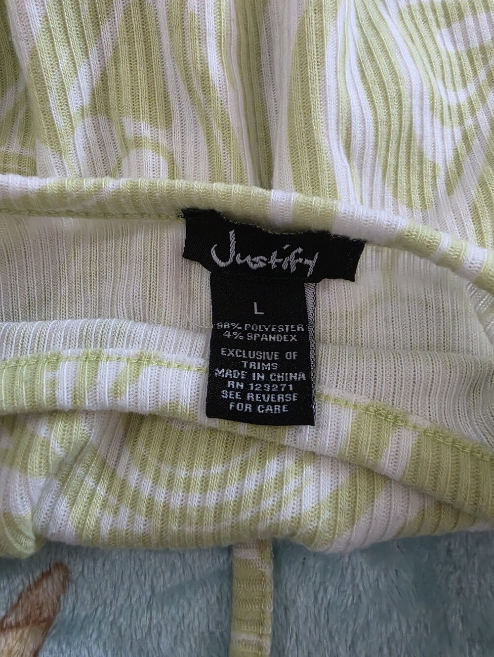Justify Top - Picture 3 of 3